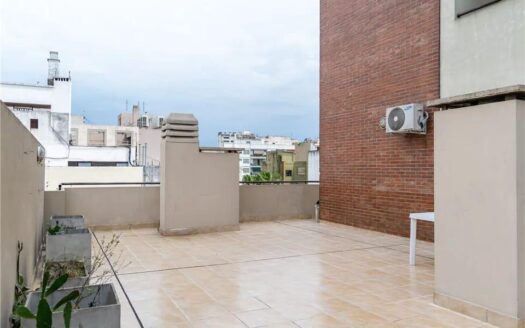 Venta Departamento 2 ambientes con cochera y Terraza. Monserrat USD 155.000